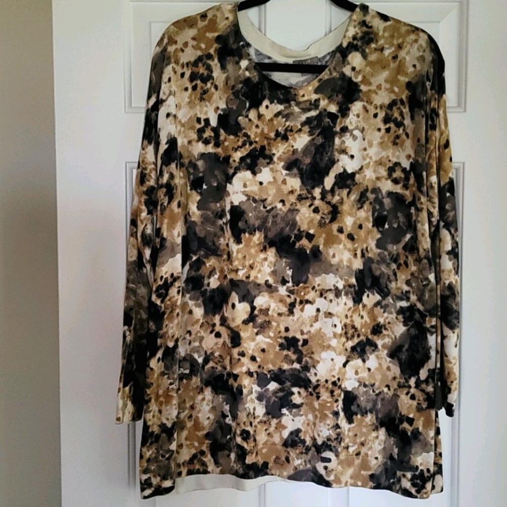Ladies sweater,  multi neutral tones